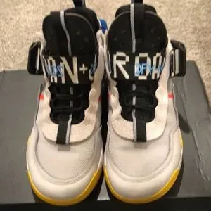 Cj7698 106 Jordan Sneakers Jordan Defy Sp White Gently Used